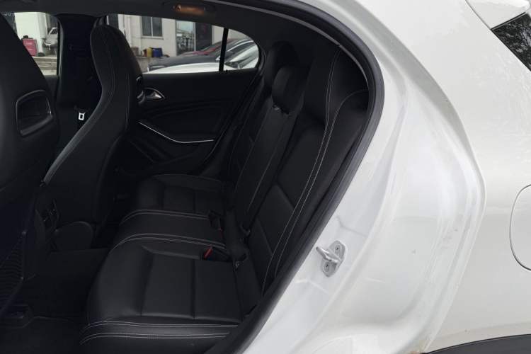 Used Mercedes-Benz GLA 2016 GLA 200 Fashion Model