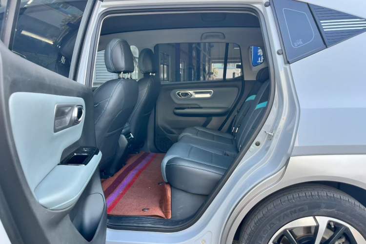 Used AION Y 2023 Plus 610 Smart Edition Ternary Lithium
