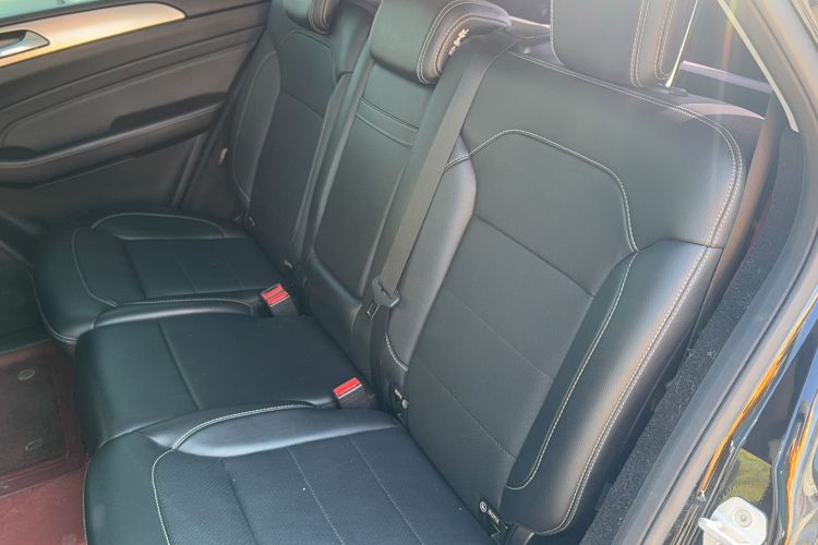 Used Mercedes-Benz M-Class 2014 ML 320 4MATIC
