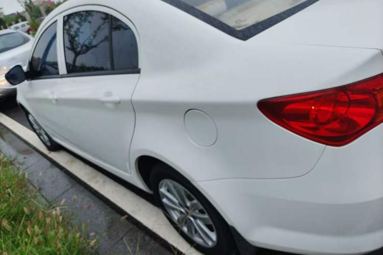 Used Roewe 350 2015 1.5L Manual Luxury Sunroof Edition
