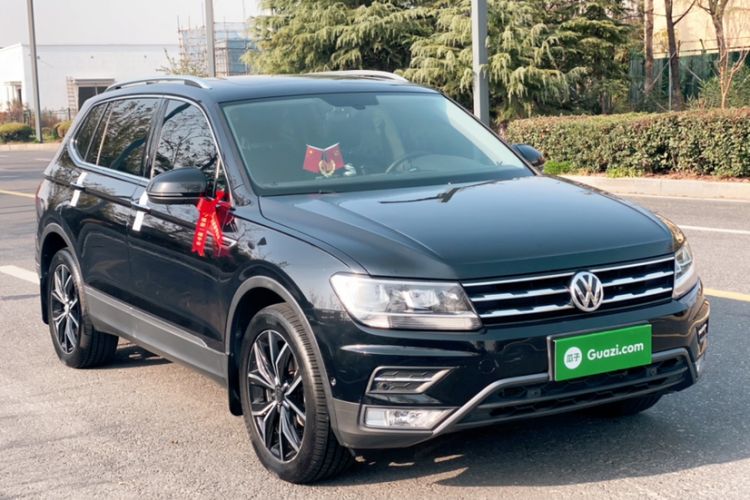 Used Volkswagen Tiguan L 2019 Revised 330TSI Automatic Two-Wheel Drive Smart & Luxury Edition China VI Standard
