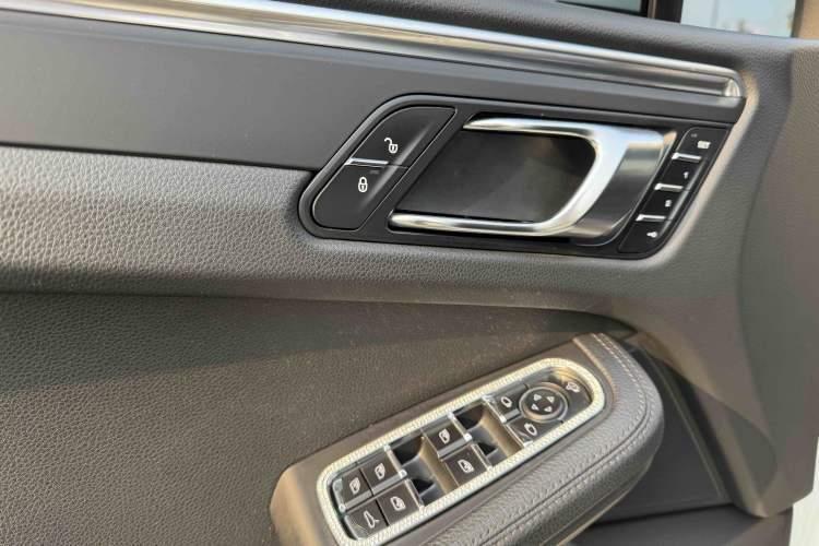 Used Porsche Macan 2017 Macan 2.0T
