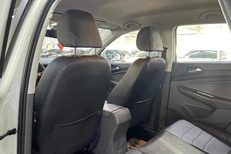 Used Jetta VS5 2019 280TSI Automatic Enjoyment Model
