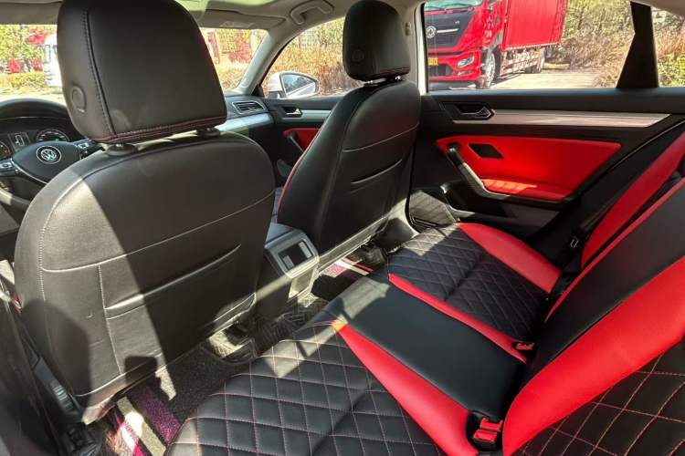 Used Volkswagen Lamando 2019 230TSI DSG Vision Edition China VI Standard
