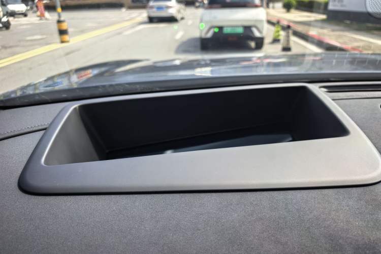 Used Hima AITO M9 2025 All-Electric Ultra Version 100 kWh 5-Seater Model
