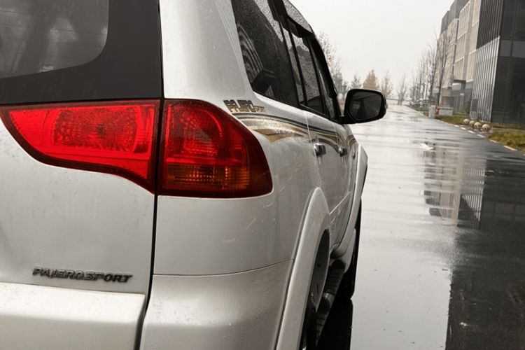 Used Mitsubishi Pajero Sport 2013 3.0L Automatic 4x4 Executive Edition
