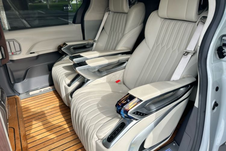 Used Toyota Sienna 2021 2.5L Hybrid Comfort Edition