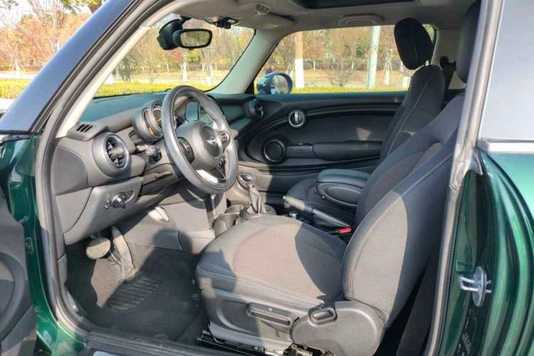 Used  MINI 2016 1.2T ONE Pioneer Edition