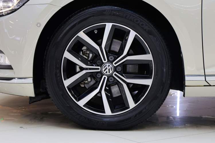 Used Volkswagen Magotan 2018 330TSI DSG Luxury Model