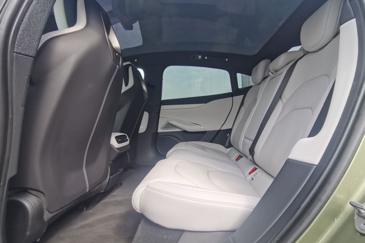 Used  SU7 2024 Rear-Drive Ultra-Long Range Advanced Pro-Level Intelligent Driving Version