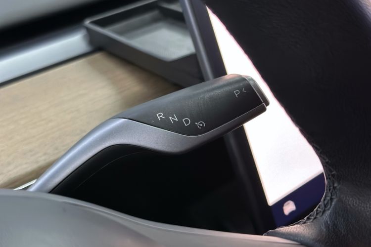 Used Tesla Model Y 2022 Long-Range All-Wheel-Drive Version
