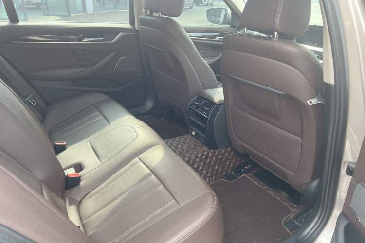 Used BMW 5 Series 2020 525Li Luxury Package
