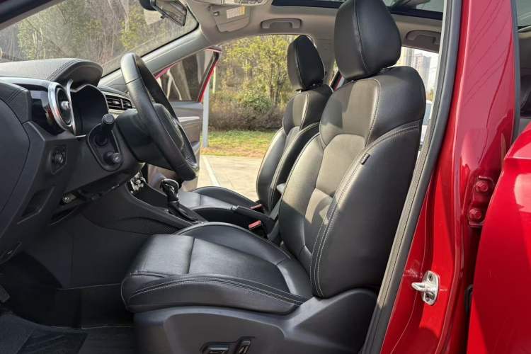 Used MG ZS 2018 1.5L Automatic Luxury Edition China V Standard
