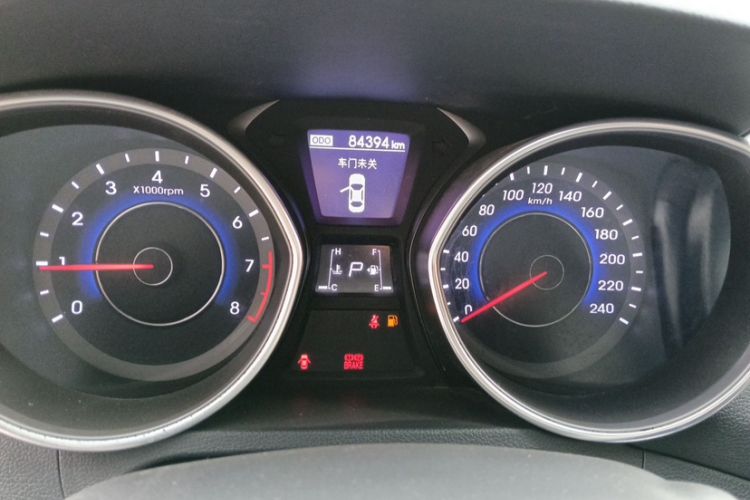 Used Hyundai Elantra 2015 1.6L Automatic Leading Model
