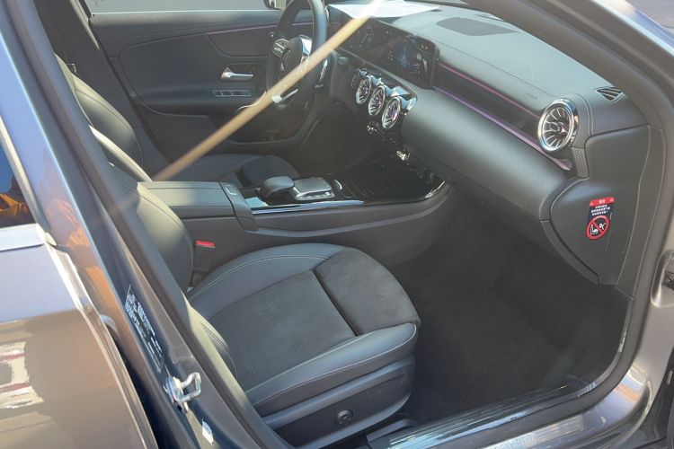 Used Mercedes-Benz A-Class 2021 A 200 L Sport Sedan Fashion Model
