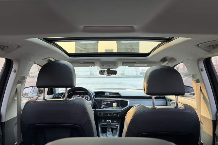 Used Audi Q3 2020 35 TFSI Fashion Dynamic Model
