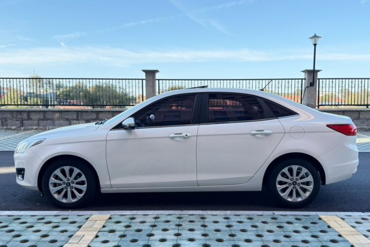 Used Ford Escort 2017 Happiness Edition 1.5L Automatic Fashion Version
