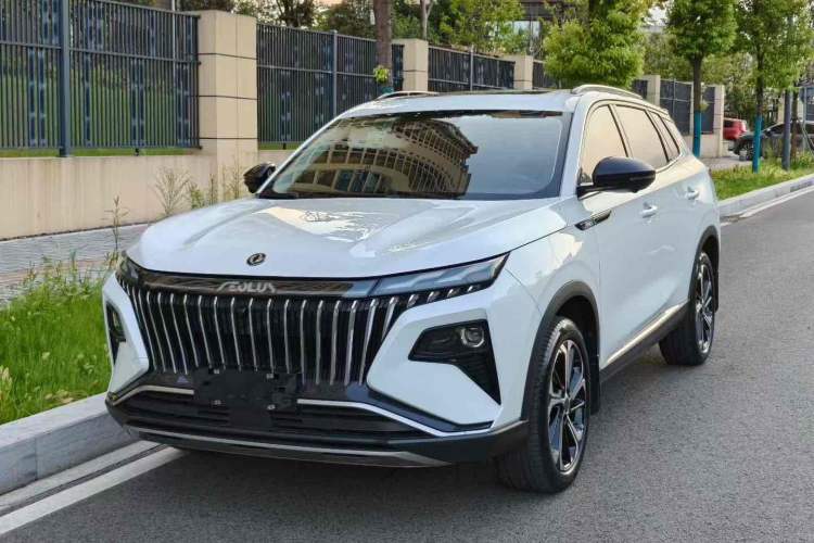 Used Dongfeng Aeolus Huge 2022 Mach Dual-Motor 1.5T MHD Dare-to-Dream Edition
