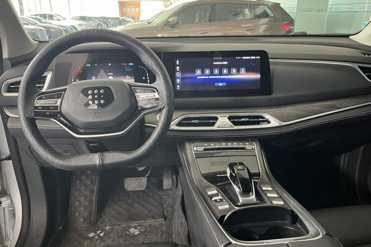 Used  E5 2023 1.5L DE-i 100KM Comfort Edition 7-Seater
