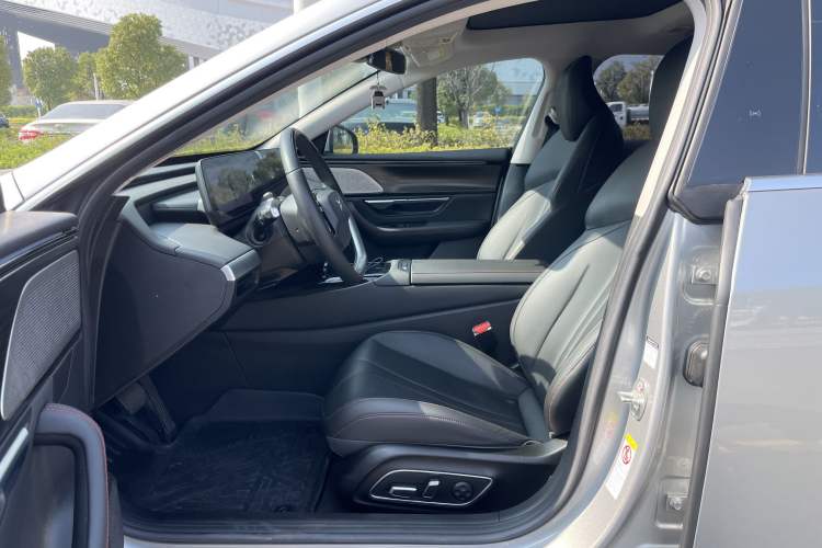 Used XPeng P7 2022 670E+
