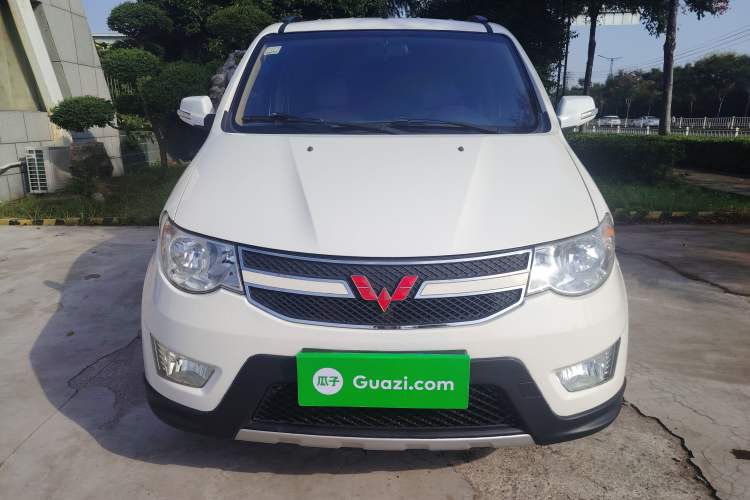 Used Wuling Hongguang 2014 1.2L S Comfort Model China IV
