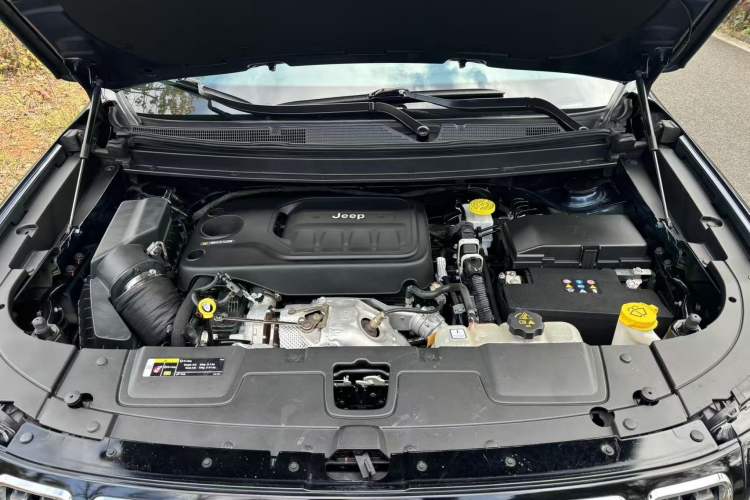 Used  Grand Commander 2022 2.0T Four-Wheel Drive Luxury Edition