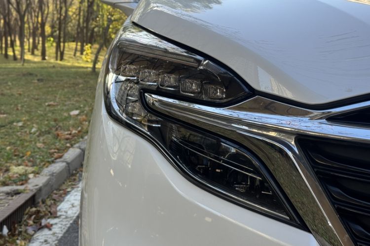 Used Buick GL8 2021 ES Land Cruiser 653T Luxury Edition