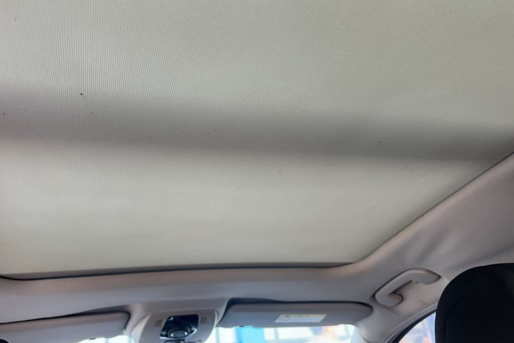 Used  6 2014 1.6T Elegant Version THP160
