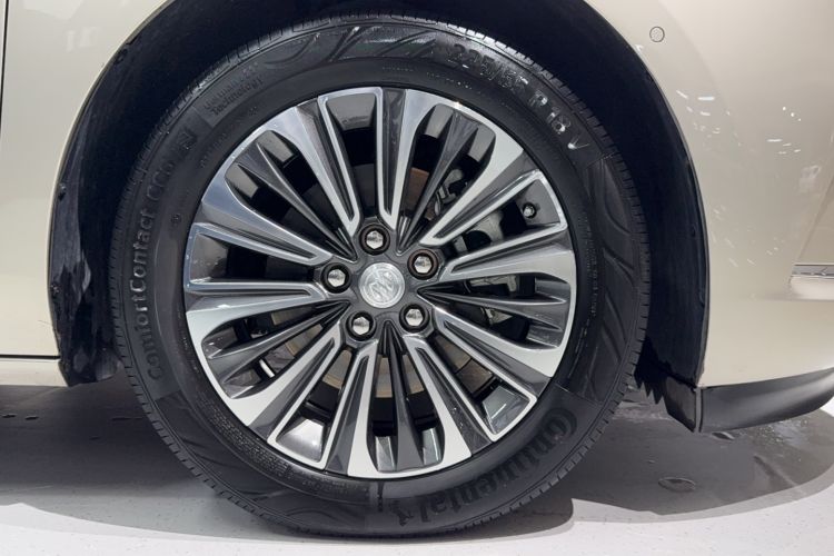 Used Buick GL8 2022 ES Landtrek 653T Flagship Model
