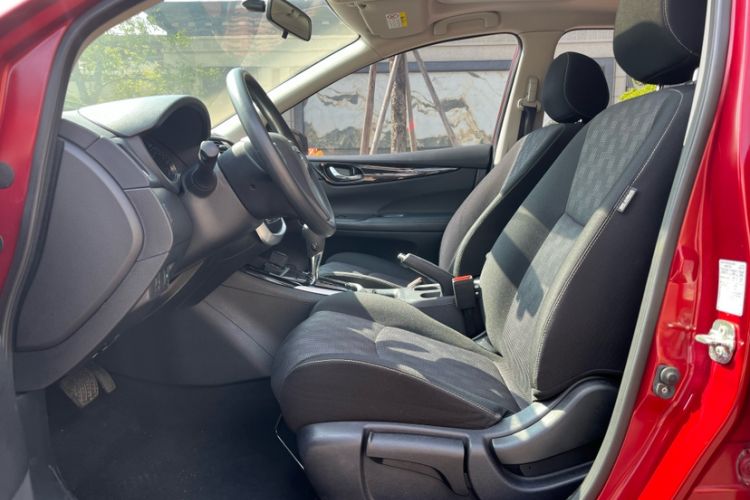 Used Nissan Tiida 2016 1.6L CVT Cool Dynamic Edition