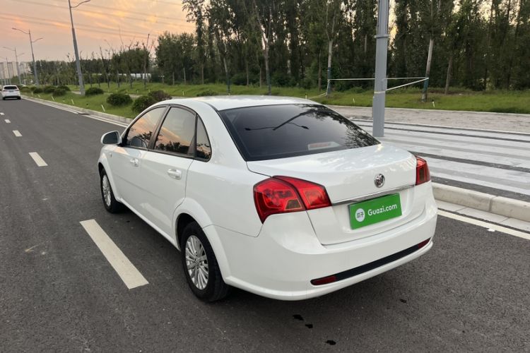 Used Buick Excelle 2015 1.5L Automatic Classic Model
