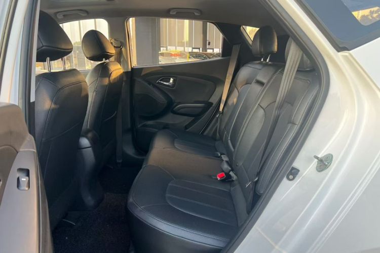 Used Hyundai ix35 2015 2.0L Automatic 2WD Smart Type China IV
