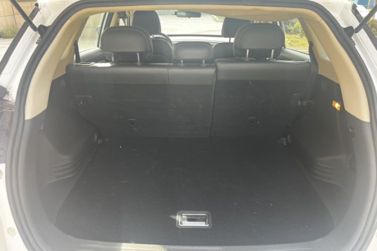 Used Geely Auto Emgrand X7 Sport 2016 1.8TD Automatic ZhiShang Model
