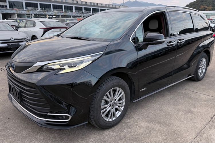 Used Toyota Sienna 2021 2.5L Hybrid Comfort Edition