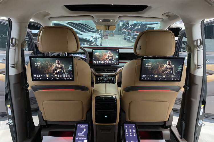 Used Denza D9 2022 DM-i 970 Four-Wheel Drive Flagship Model