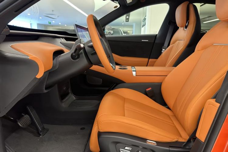 Used  YU7 2025 Ultra-Long Range All-Wheel Drive Pro Version
