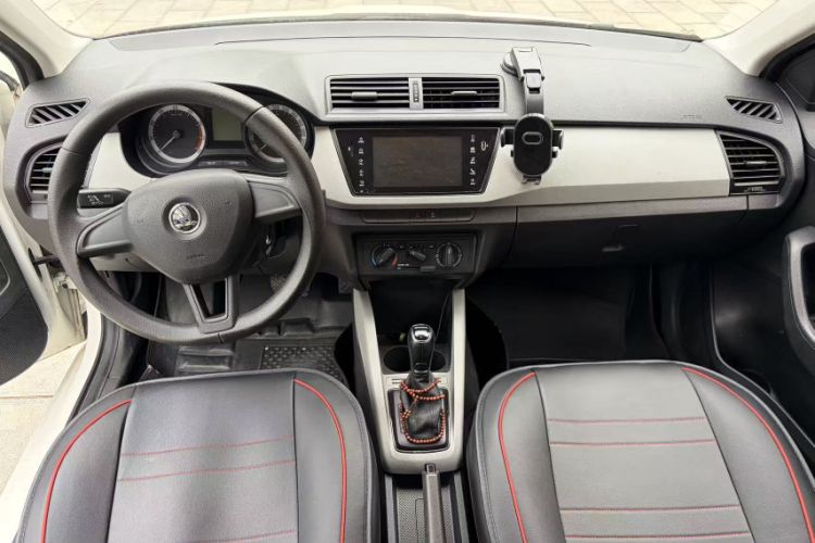 Used Skoda Fabia 2016 1.4L Automatic Car Enjoy Edition
