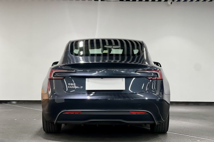 Used Tesla Model 3 2025 Rear-Wheel-Drive Version
