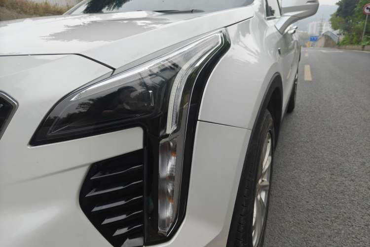 Used Cadillac XT4 2021 28T Two-Wheel Drive Tech Edition
