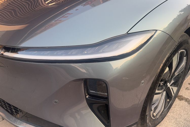 Used  A07 2025 All-Electric "Real Bargain" 525 Luxury Model
