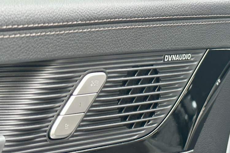 Used BYD Tang New Energy 2024 DM-i Glory Edition 112KM Flagship Model
