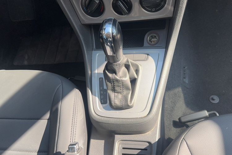 Used Volkswagen Lavida 2017 1.6L Automatic Comfort Edition
