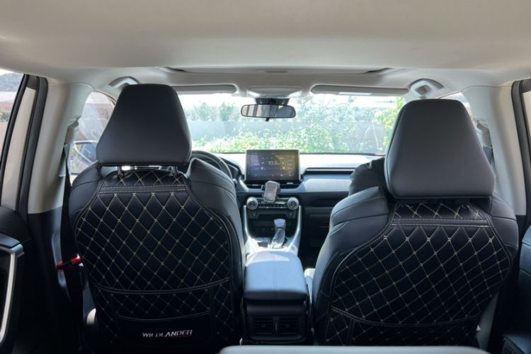 Used Toyota Wildlander 2022 2.0L CVT Two-Wheel Drive Luxury PLUS Edition
