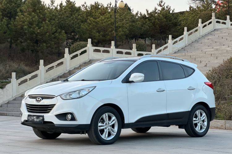 Used Hyundai ix35 2012 2.0L Automatic Two-Wheel Drive Elite Edition GLS
