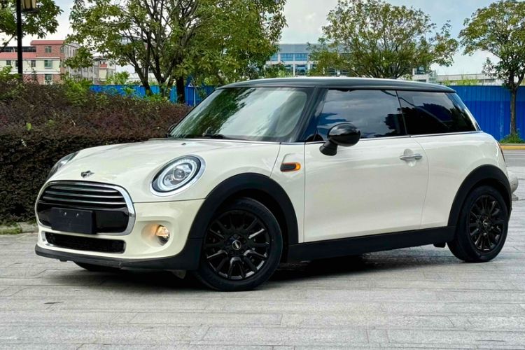 Used  MINI 2016 1.5T COOPER
