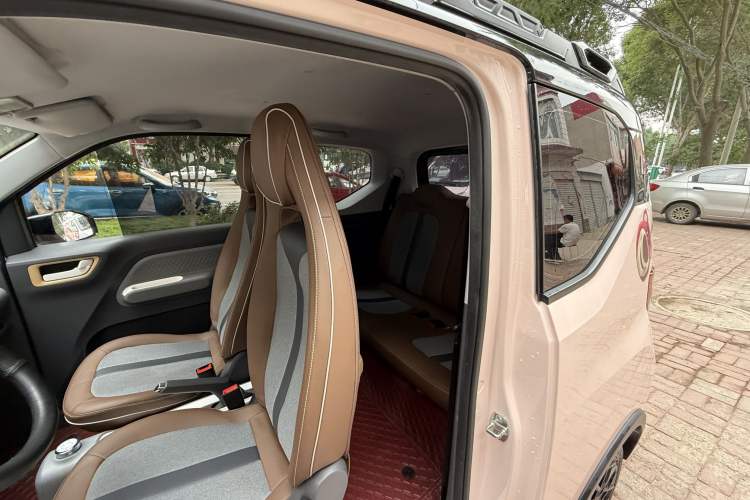 Used Wuling Hongguang MINIEV 2022 GAMEBOY 200km Gaming Edition with Lithium Iron Phosphate
