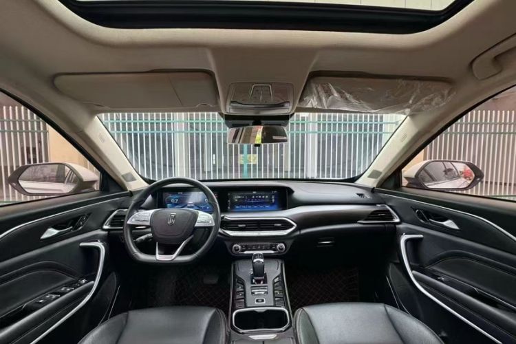 Used Bestune T77 2019 230 TID Automatic Prestige Version China V Emission Standard
