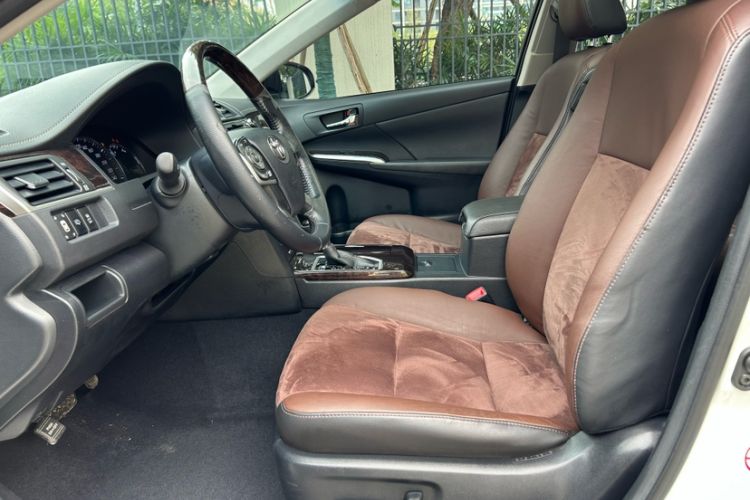 Used Toyota Camry 2016 2.5G 10th Anniversary Deluxe Navigation Edition
