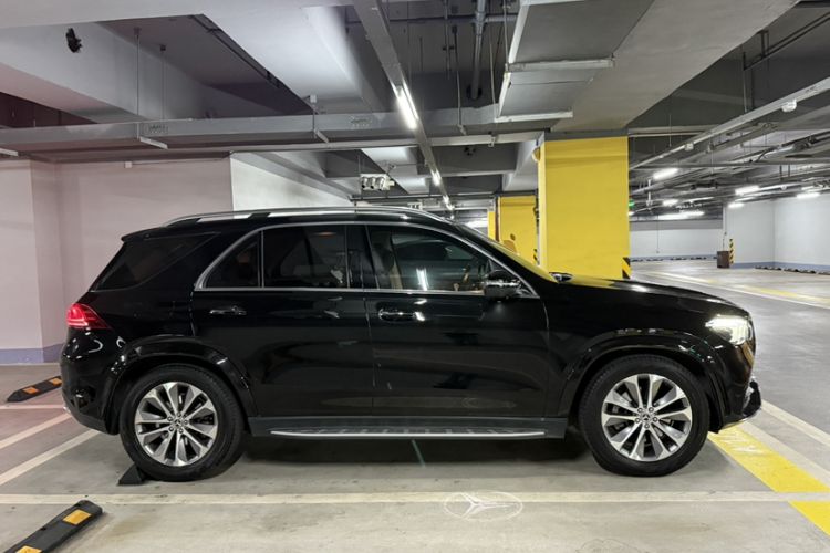 Used Mercedes-Benz GLE 2022 GLE 350 4MATIC Stylish Model
