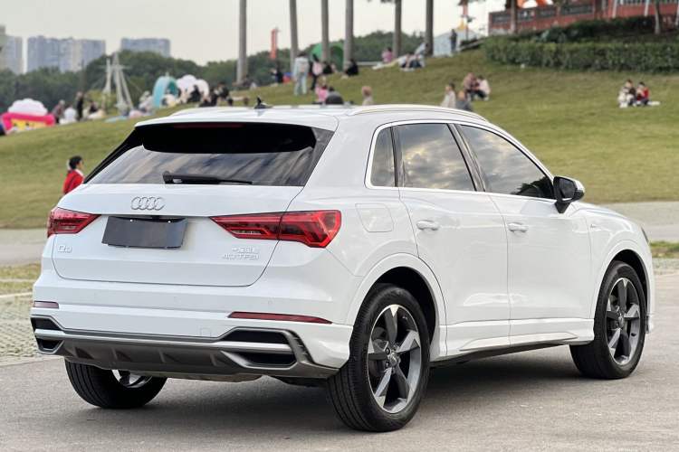 Used Audi Q3 2019 40 TFSI Fashion Dynamic Model